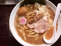 「らーめん（中盛）＋味玉」@麺屋大斗 芝大門店の写真