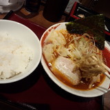 海老ワンタンラーメン950+サービスライス