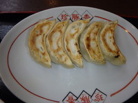 「唐揚げカレーラーメン(740円)、餃子Aセット(+410円)」@ラーメン本舗 珍豚香 祇園店の写真