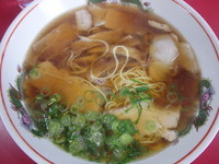 「中華そば(550円)、餃子(220円)」@百万両 本店の写真