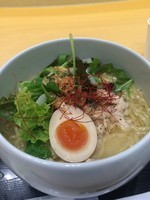 「鶏白湯塩そば」@蔭山樓 ららぽーと富士見店の写真