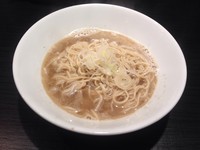 「中華そば、小」@自家製麺 伊藤 銀座店の写真