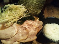 「ネギチャーシュー麺（980円）+サービス半ライス」@豚骨醤油ラーメン 太善の写真