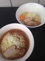 「中華そば 大盛り  油そば＋生玉子」@煮干乱舞の写真