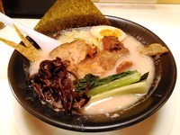 「とろ～り豚骨」@大阪村 本店の写真