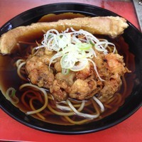 「げそソーセージ（￥380）」@六文そば 人形町店の写真