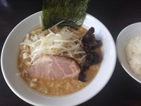 「濃厚味噌ラーメン ¥680 半ライス 無料」@味噌麺 伝堂の写真