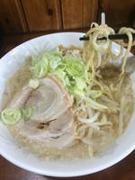 「しょうゆらーめん¥700」@ぼすやの写真