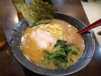 「ラーメン中盛り」@杉田家 千葉祐光店の写真
