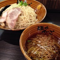 「鰹節薫る塩つけそば 大盛」@麺や でこの写真