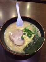 「ラーメン600円」@博多ラーメン 長浜や 笹塚店の写真
