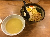 「鶏つけ麺(塩  鶏チャーシュー)+味付玉子」@麺屋 飛翔の写真