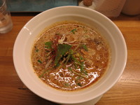 「金胡麻担担麺(２辛)：900円」@金蠍の写真