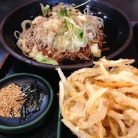「薬味そば（￥460）＋かき揚げ（クーポン）」@ゆで太郎 南青山一丁目店の写真