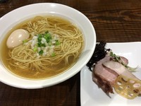 「芳醇煮干しそば醤油（750円）」@ニボムジャキの写真