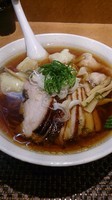 「肉わんたんチャーシュウ麺」@柴崎亭の写真