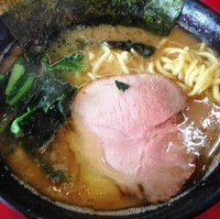 「ラーメン（並，固め，油）」@杉田家 千葉祐光店の写真