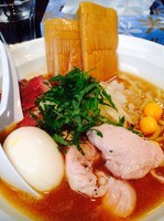 「[一周年記念限定]鳩とウサギとその他の壮絶なる闘ひ￥1500」@濃麺 海月の写真