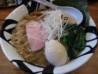 「塩ラーメン　（大盛：無料）＋味玉：サービス券」@凌駕IDEAの写真