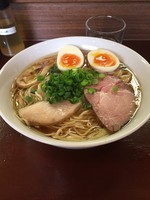 「限定麺 にほんいち醤油の鷄そば（煮卵付）」@麺屋 くまがいの写真