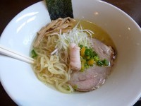 「虎徹そば～奥久慈しゃも・黒さつま鶏ver.～（750円）」@麺や 虎徹の写真