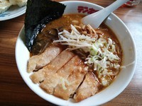 「肉揚げ特製にんにくラーメン」@テンホウ 梓川店の写真
