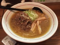 「正油らーめん＋ハイネケン」@シマシマトムの写真