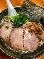「【夜の部】濃い口醤油らーめん￥780＋大盛り￥100」@あぢとみ食堂の写真