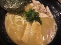 「らーめん」@麺や わたるの写真