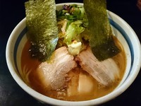 「特濃魚介豚骨らーめん(ライト) 700円」@麺家 うえだの写真