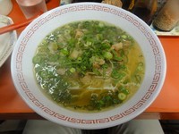 「肉盛りラーメン」@赤春園の写真