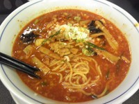 「オロチョンラーメン￥800・激辛￥200」@とんこつラーメン 田田の写真