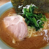 「ラーメン 大盛」@横浜家系豚骨醤油極太麺 侍 本店の写真