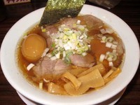 「夜泣きそば　600円＋無料の味玉・肉ちょい増し」@魁 肉盛りつけ麺 六代目けいすけの写真