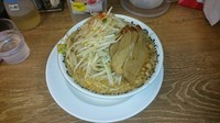 「野郎ラーメン ￥730(中太縮れ麺)」@野郎ラーメン 西武新宿駅前店の写真