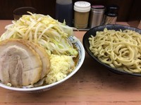 「つけ麺 ヤサイニンニクアブラカラメ」@魔人豚の写真