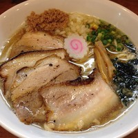 「「限定」スッキリ肉煮干しラーメン」@麺処 びぎ屋の写真