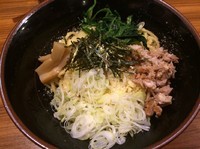 「油そば+肉汁餃子」@横浜家系ラーメン 壱角家 新宿3丁目店の写真