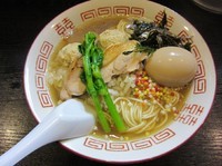 「鶏ソバ＋味玉＋豚めし（７５０＋１００＋２００＝１０５０円）」@マッスルかふぇの写真