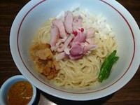 「牛あぶらそば￥700＋カレー粉￥0＋ちょこっと白ごはん￥50」@麺屋じもとの写真