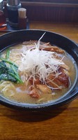 「白湯しょうゆらーめん」@麺処 鳴神の写真