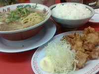 「唐揚げ定食」@ラーメン魁力屋 五反田店の写真