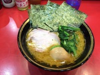 「ラーメン＋味玉 660＋60円」@家系総本山 ラーメン吉村家の写真