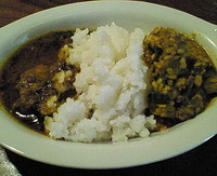 「２種盛り　１２００円　※」@宇宙カレーの写真