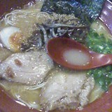 ラーメン大盛750円、替え玉100円