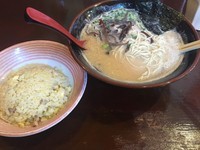 「博多ラーメン 白」@博多ラーメン 焚屋の写真