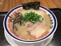 「らーめん＋替玉」@中華そば専門 田中そば店 ダイバーシティ東京プラザ店の写真