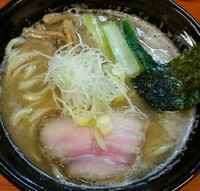 「豚骨鶏魚介らぁめん（中盛り無料）　７００円」@麺処 有彩の写真