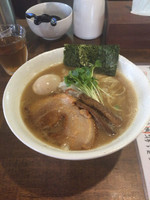 「鶏煮干しそば+大盛り+味玉」@ラーメン 和なりの写真