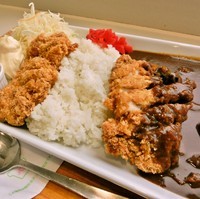 「限定１０食　ダブルチキンカツプレート(880円)」@谷田部東PA上りスナックコーナーの写真